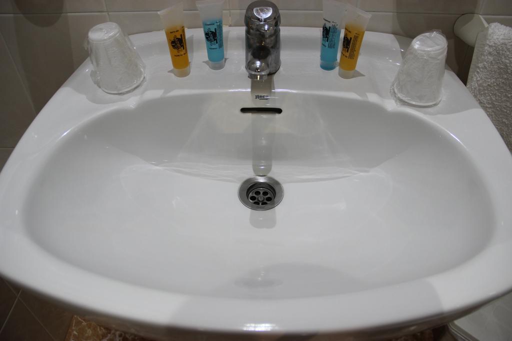 Hostal La Zamora Carcabuey المظهر الخارجي الصورة