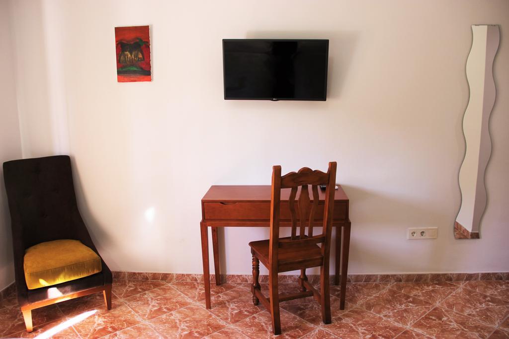 Hostal La Zamora Carcabuey المظهر الخارجي الصورة